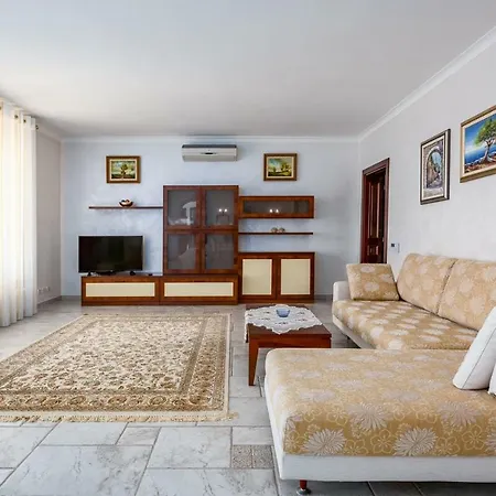 Apartment Royal House With *