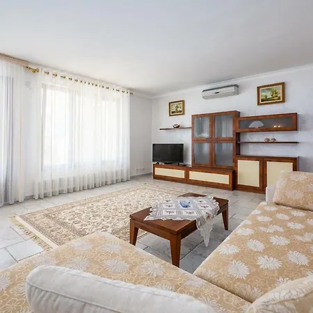 Royal House With Umag